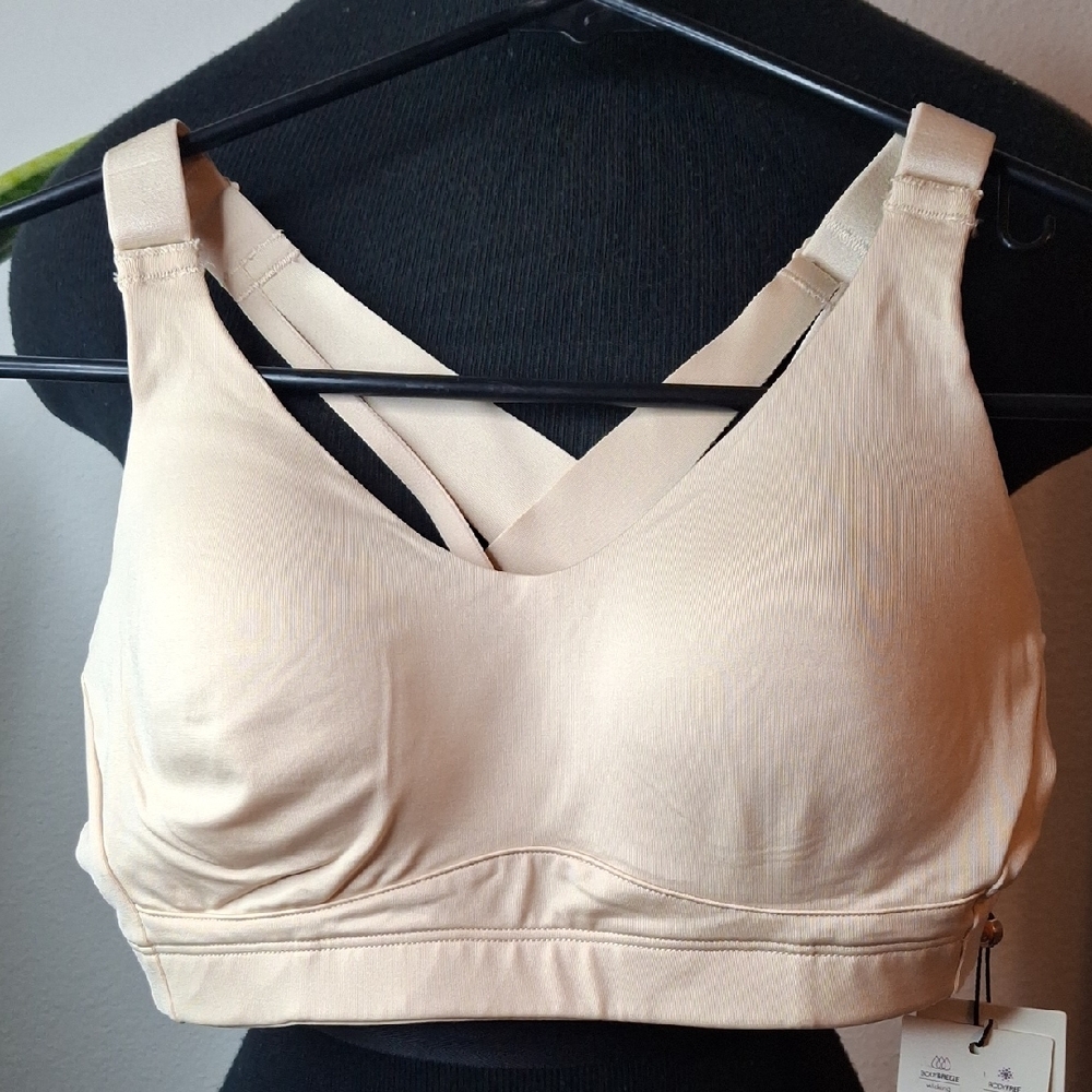 Elegant Cream Wireless Bra
